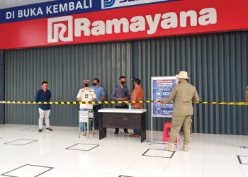 Langgar Perda PSBB, Supermarket di Cikupa Disegel