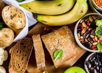 8 Makanan dan Minuman yang Ampuh untuk Mengatasi Insomnia