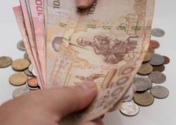 Mengenal Bakteri pada Uang Kertas dan Koin dan Dampaknya bagi Kesehatan