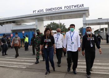 Ratusan Karyawan PT Adis Dimension Footwear Dirapid Test Covid-19