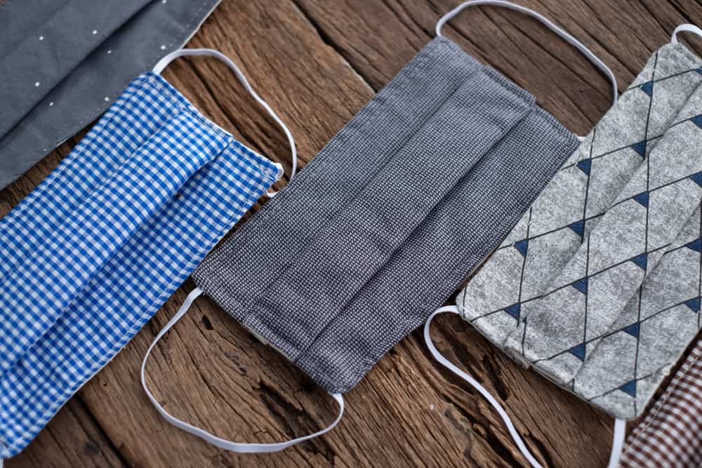 cara mencuci masker kain