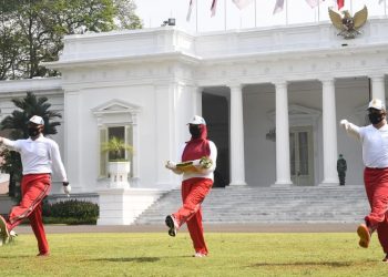 Sekretariat Presiden Gelar Latihan Penaikan Bendera Upacara HUT ke-75 Kemerdekaan RI