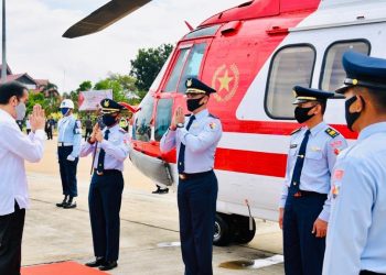 Tiba di Palangka Raya, Presiden Gunakan Heli Merah Putih Menuju Kapuas