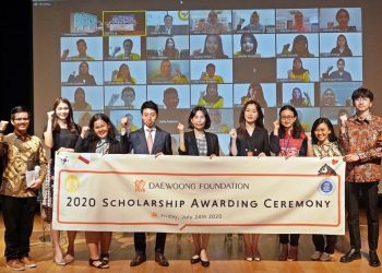 Daewoong Foundation Beri Beasiswa Untuk Puluhan Mahasiswa