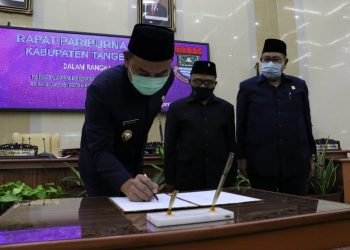 DPRD Kabupaten Tangerang Tetapkan Empat Raperda Menjadi Perda
