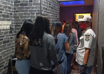 Karaoke dan Panti Pijat di Gading Serpong Buka Saat PSBB, Puluhan Pemandu Lagu dan Terapis Didata