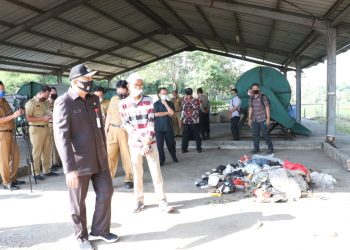 Bupati Zaki Terkesan Melihat Incenerator Mini Pemusnahan Sampah