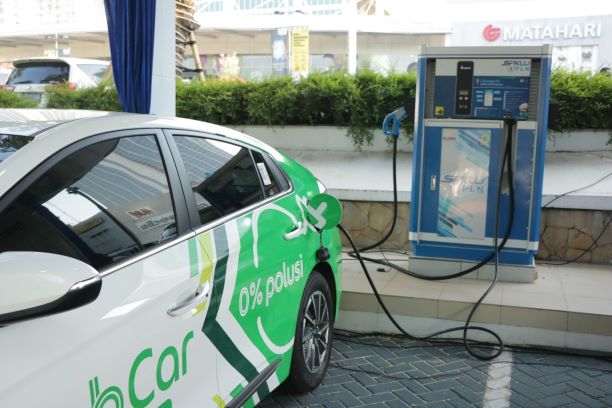 SPKLU di Supermal Karawaci, Tangerang. (KEY)