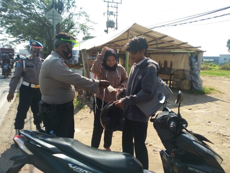 Razia masker Polres Jatiuwung. (KEY)