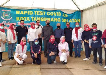 Ribuan Warga Ikut Rapid Test Dinas Kesehatan Tangsel