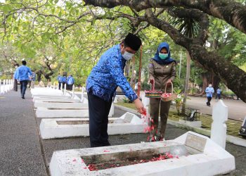 Peringati Hari Pahlawan, Walikota Arief: Pahlawan Masa Kini Berjuang Putus Rantai Covid-19