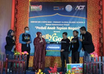 Melly Goeslaw Meriahkan Konser Kemanusiaan Peduli Anak Tepian Negeri