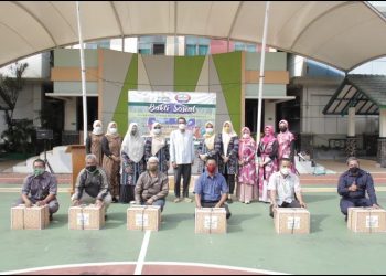 Majelis BKOMS Al Azhar BSD Bagikan Bantuan Kepada Ratusan Warga Tak Mampu