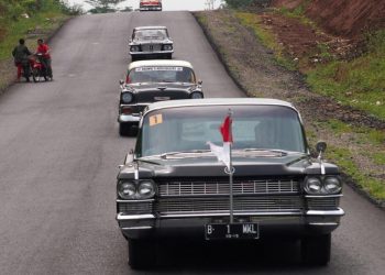 Pria di Bintaro Koleksi 20 Unit Mobil Klasik, Termasuk Mobil Dinas Soekarno