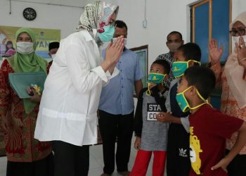 Airin Resmikan TBM Nirwana Ciputat Timur