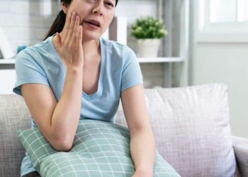 9 Penyebab Sakit Gigi serta Gejalanya yang Perlu Anda Waspadai