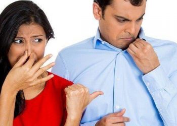 Cara Mengatasi Bau Badan yang Muncul Tiba-Tiba