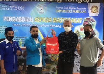 Mahasiswa Pascasarjana Unpam Salurkan Bantuan kepada Pelaku UMKM di Karang Tengah