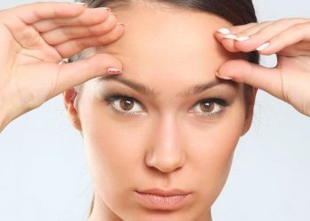 5 Cara Alami Mengurangi Garis Halus dan Keriput di Wajah