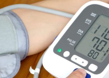 Apa Perbedaan Tekanan Darah di Pagi, Siang, dan Malam Hari?