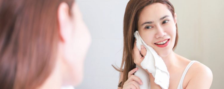 Cara Cuci Muka yang Benar Agar Kulit Bebas dari Kotoran  