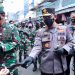 Pantau Prokes, Panglima TNI dan Kapolri Sebar Masker di Pasar Tanah Abang