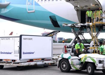 Lima Belas Juta Dosis Bahan Baku Vaksin Covid-19 Tiba di Indonesia