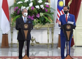Bertemu PM Malaysia, Presiden Bahas Isu Perlindungan WNI hingga Diskriminasi Sawit