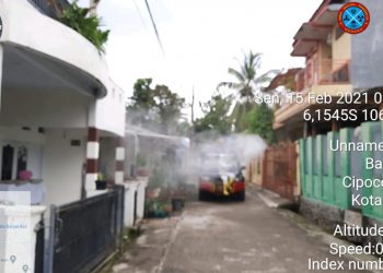 Polda Banten Rutin Semprot Disinfektan di Tempat Umum