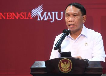 [FOTO] Menpora Sampaikan Keterangan Pers di Kantor Presiden