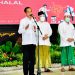 Presiden Jokowi Tinjau Vaksinasi Massal dengan Vaksin AstraZeneca di Jombang