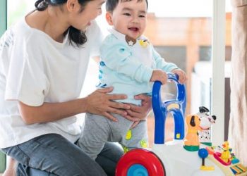 Tips Membersihkan Mainan Si Kecil agar Tidak Jadi Sarang Kuman