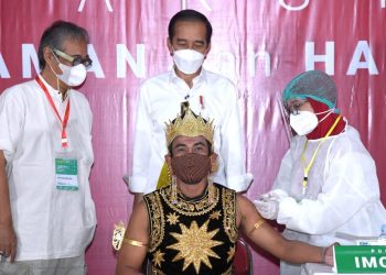 [VIDEO] Vaksinasi Massal bagi Seniman dan Budayawan