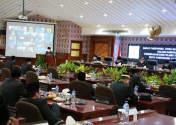 Di Paripurna Istimewa HUT Kota Tangerang, Arief Paparkan Penanganan Covid-19 Hingga Banjir