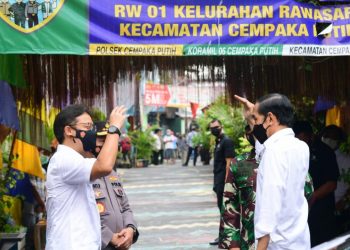 Presiden Tinjau Langsung Pelaksanaan PPKM Mikro di Kelurahan Rawasari
