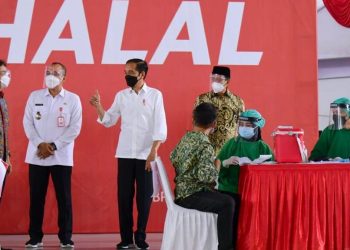 Presiden Tinjau Vaksinasi Covid-19 Massal di Kabupaten Tangerang