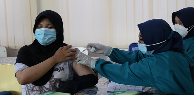 Vaksinasi anak sekolah di Kabupaten Tangerang. (RIK)