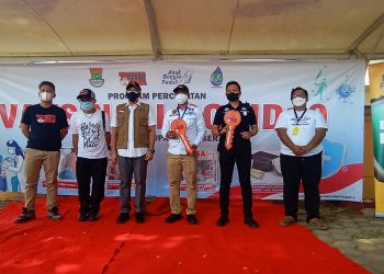 Warga Pakulonan Barat Antusias Ikut vaksin massal