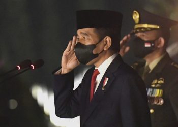 Pimpin Apel Kehormatan dan Renungan Suci di TMP Kalibata, Presiden Doakan Arwah Para Pahlawan