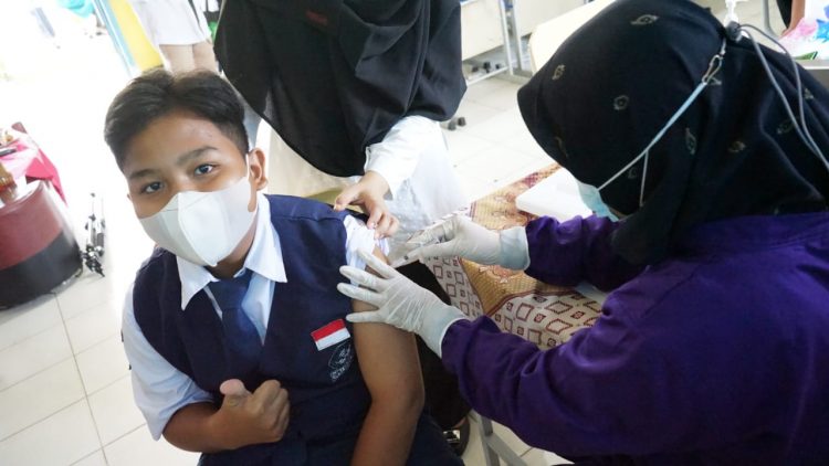 Vaksinasi pelajar di Kabupaten Tangerang. (IST)
