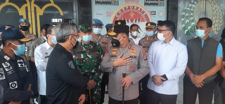 Kapolda Metro Jaya Irjen Pol Fadil Imran saat mengunjungi Lapas Klas IA Tangerang. (KEY)