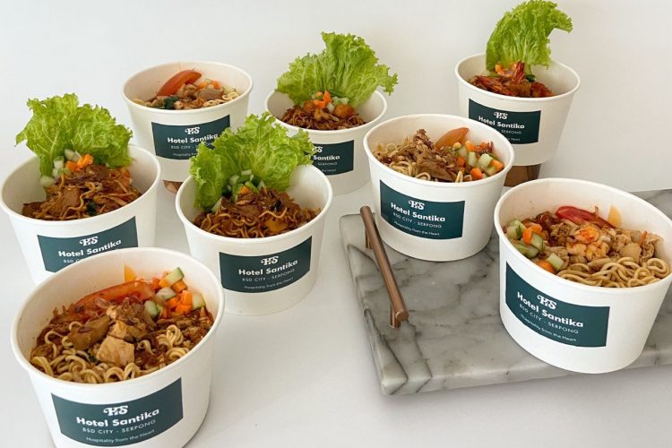 Menu take away dan dine in di Hotel Santika Teraskota BSD. (IST)