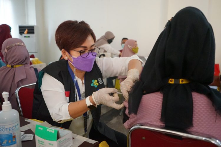 Vaksinasi ibu hamil di Kabupaten Tangerang. (IST)