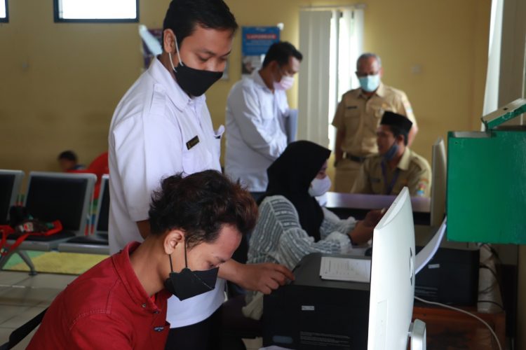 Pencari kerja di Kabupaten Tangerang. (RIK)