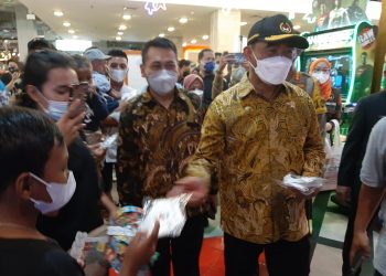 Jelang Pergantian Tahun, Menteri Muhadjir Cek Prokes di Pusat Perbelanjaan di Kota Tangerang