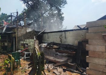 Jinakkan Kebakaran di Serpong, Damkar Turunkan Tujuh Unit Mobil Pemadam