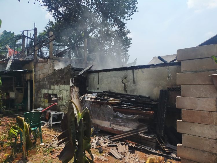 Kebakaran di Serpong, Kota Tangsel perkiraan kerugian mencapai ratusan juta rupiah. (PHD)