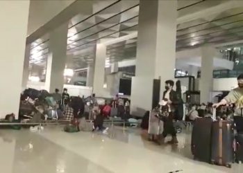 Diduga Terpapar dari Turis, Dua Petugas Bandara Soetta Positif Omicron