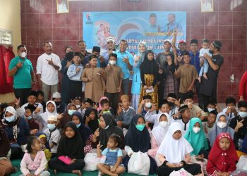 Partai Gelora Santuni Yatim dan Tanam Pohon di Desa Ciakar