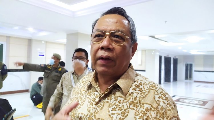 Walikota Tangsel, Benyamin Davnie . (PHD)